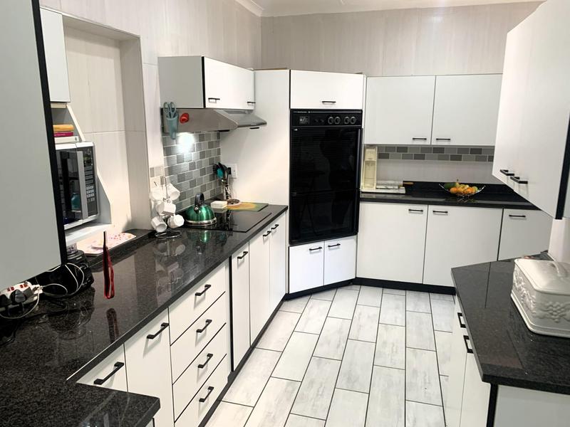 4 Bedroom Property for Sale in Freeway Park Gauteng