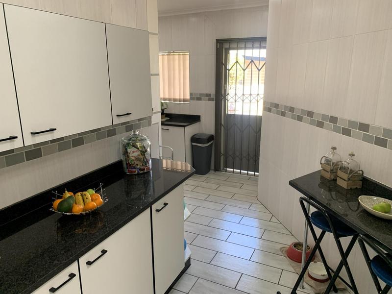 4 Bedroom Property for Sale in Freeway Park Gauteng