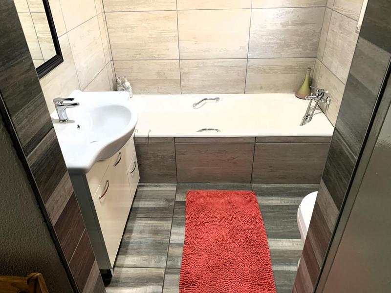 4 Bedroom Property for Sale in Freeway Park Gauteng