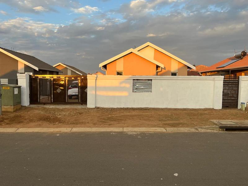 To Let 2 Bedroom Property for Rent in Windmill Park Gauteng