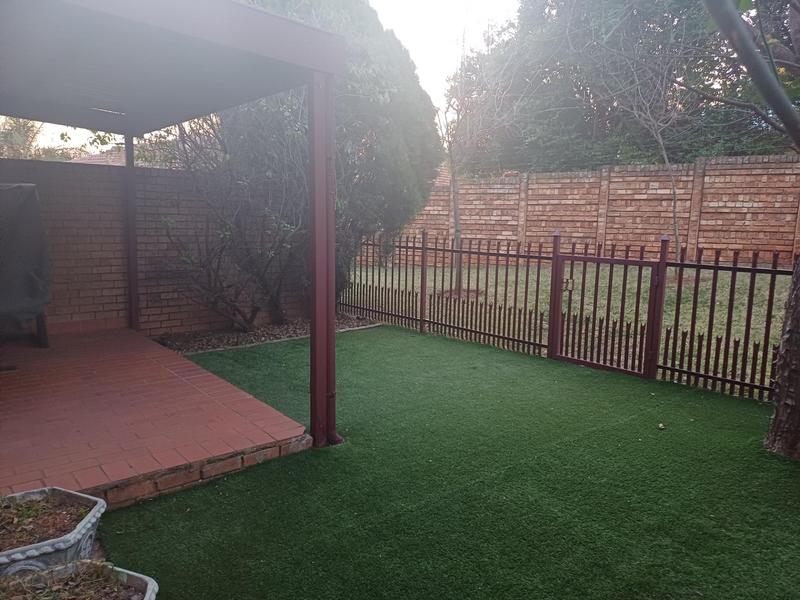 To Let 2 Bedroom Property for Rent in Clubview Gauteng