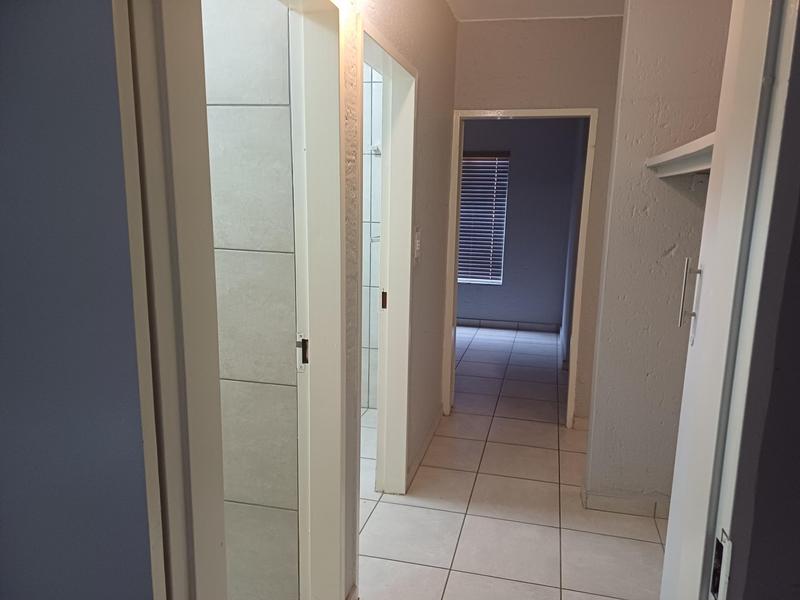 To Let 2 Bedroom Property for Rent in Clubview Gauteng