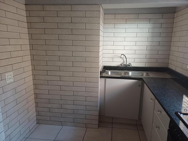To Let 2 Bedroom Property for Rent in Clubview Gauteng