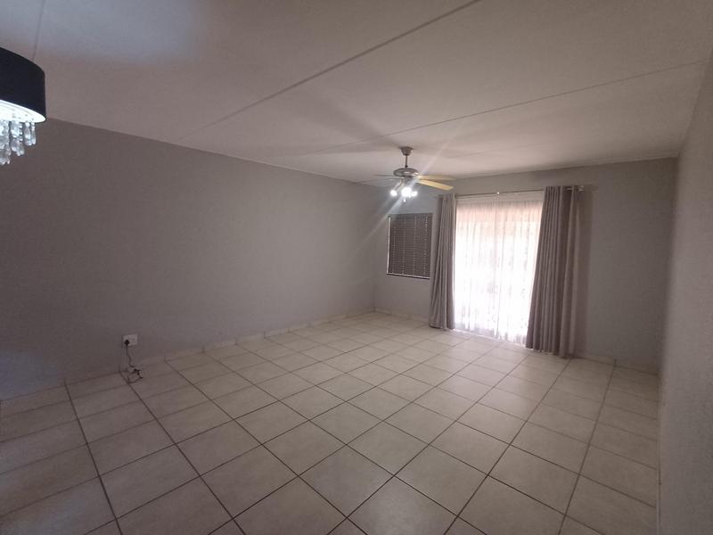 To Let 2 Bedroom Property for Rent in Clubview Gauteng