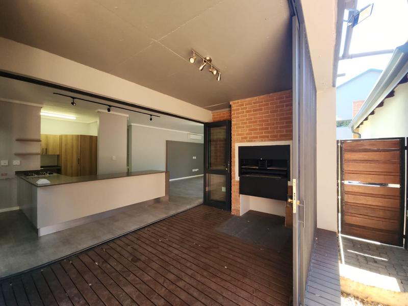 To Let 3 Bedroom Property for Rent in Ashlea Gardens Gauteng