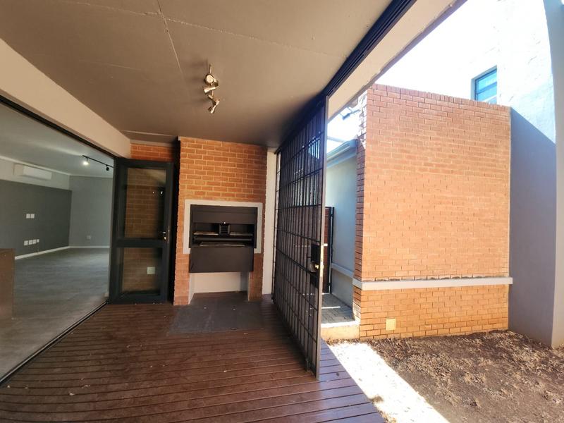 To Let 3 Bedroom Property for Rent in Ashlea Gardens Gauteng