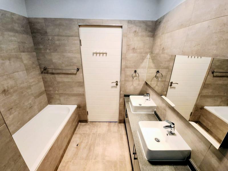 To Let 3 Bedroom Property for Rent in Ashlea Gardens Gauteng