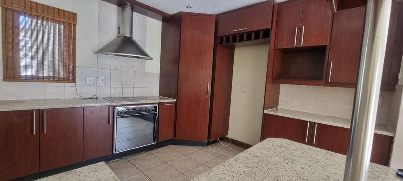 To Let 3 Bedroom Property for Rent in Amorosa Gauteng