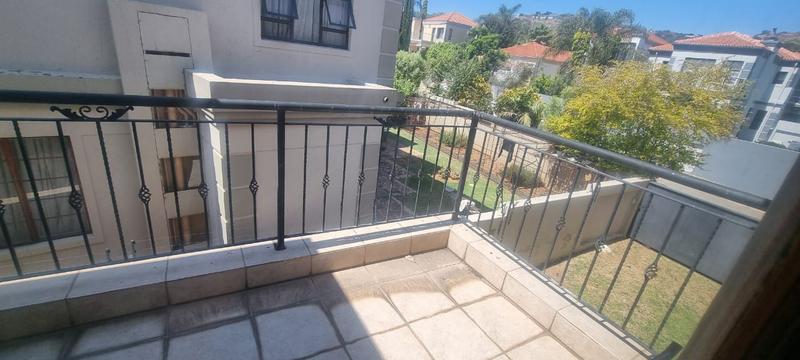 To Let 3 Bedroom Property for Rent in Amorosa Gauteng