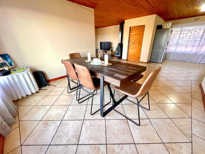 To Let 3 Bedroom Property for Rent in Kenmare Gauteng