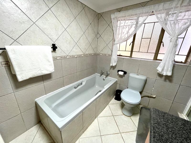 To Let 3 Bedroom Property for Rent in Kenmare Gauteng