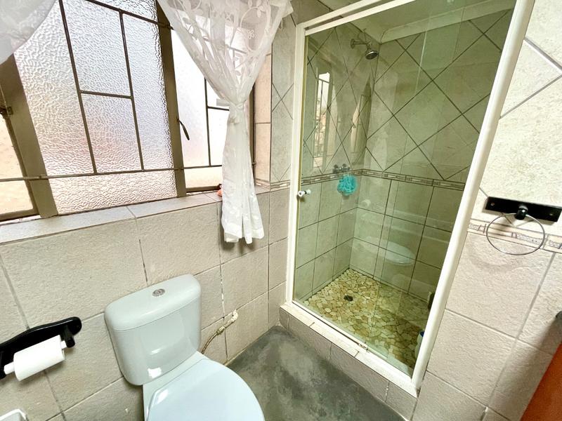 To Let 3 Bedroom Property for Rent in Kenmare Gauteng