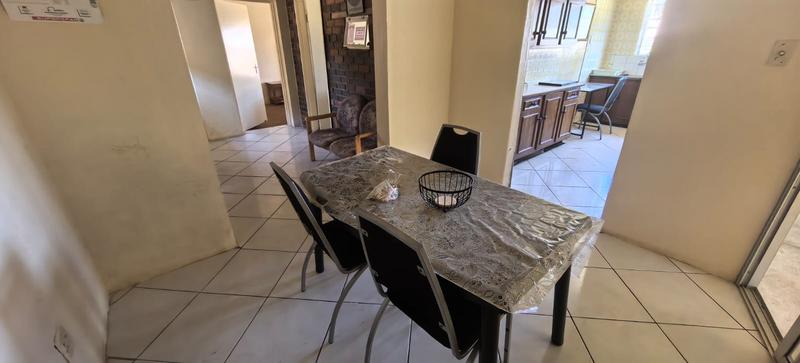 5 Bedroom Property for Sale in Fleurhof Gauteng