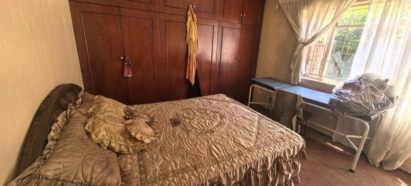 5 Bedroom Property for Sale in Fleurhof Gauteng