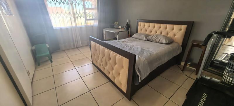 2 Bedroom Property for Sale in Roodepoort North Gauteng