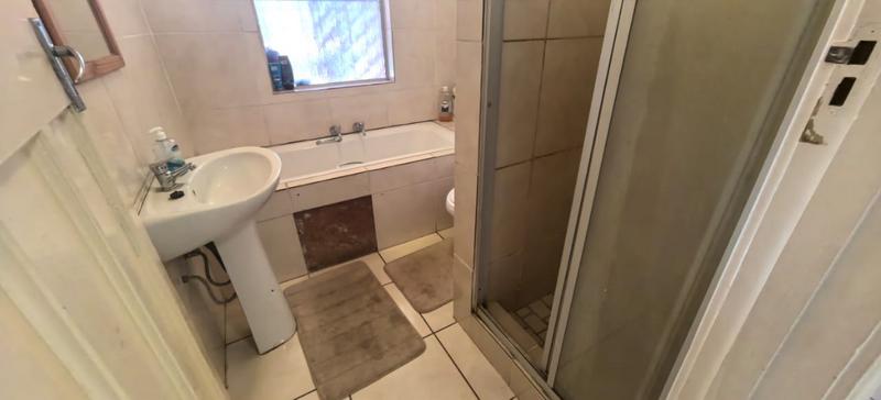 2 Bedroom Property for Sale in Roodepoort North Gauteng