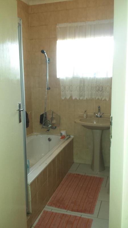 To Let 3 Bedroom Property for Rent in Marlands Gauteng