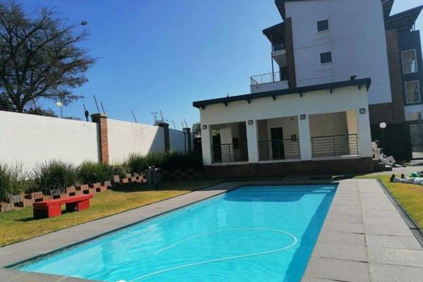 To Let 2 Bedroom Property for Rent in Greenstone Hill Gauteng