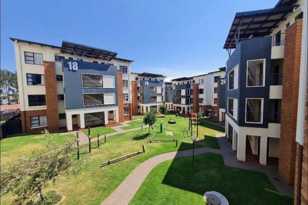 To Let 2 Bedroom Property for Rent in Greenstone Hill Gauteng