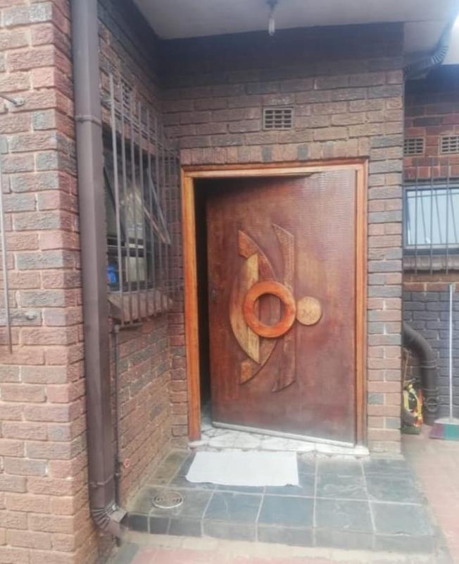 3 Bedroom Property for Sale in Dobsonville Gauteng