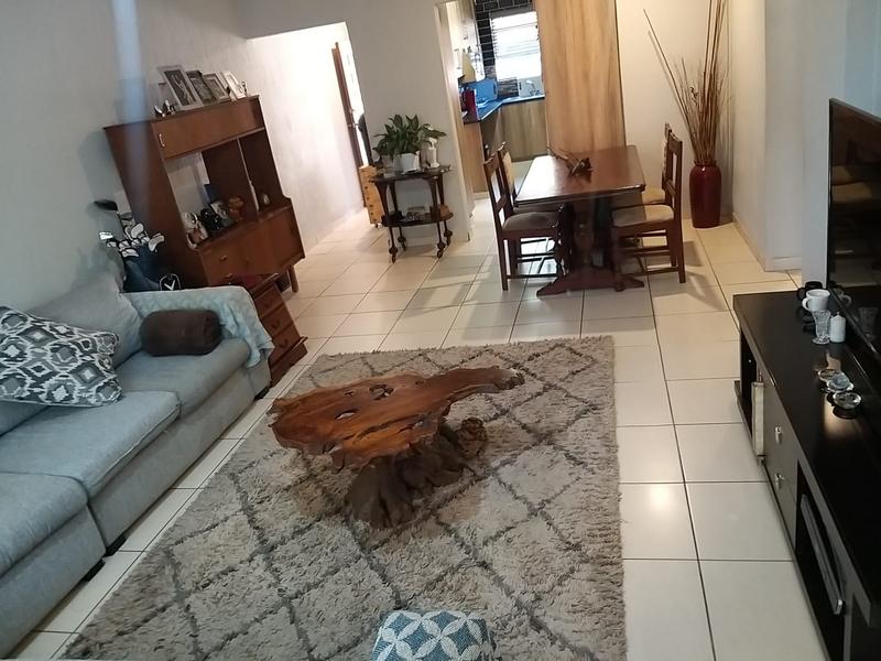 2 Bedroom Property for Sale in Boskruin Gauteng