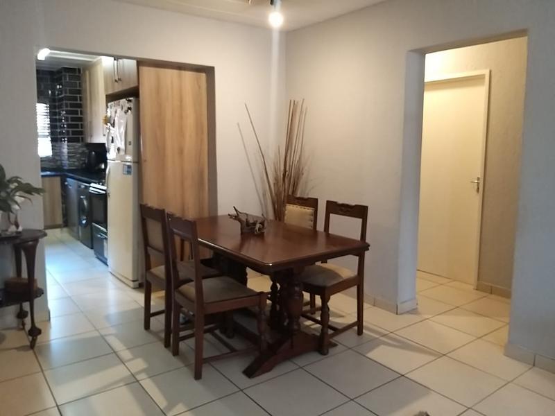 2 Bedroom Property for Sale in Boskruin Gauteng