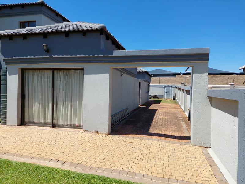 3 Bedroom Property for Sale in Zambezi Country Estate Gauteng