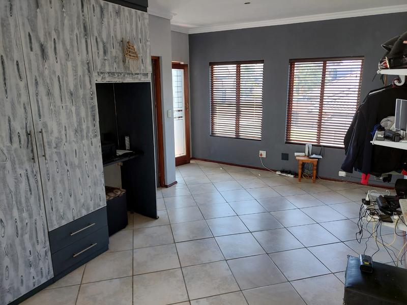 3 Bedroom Property for Sale in Zambezi Country Estate Gauteng