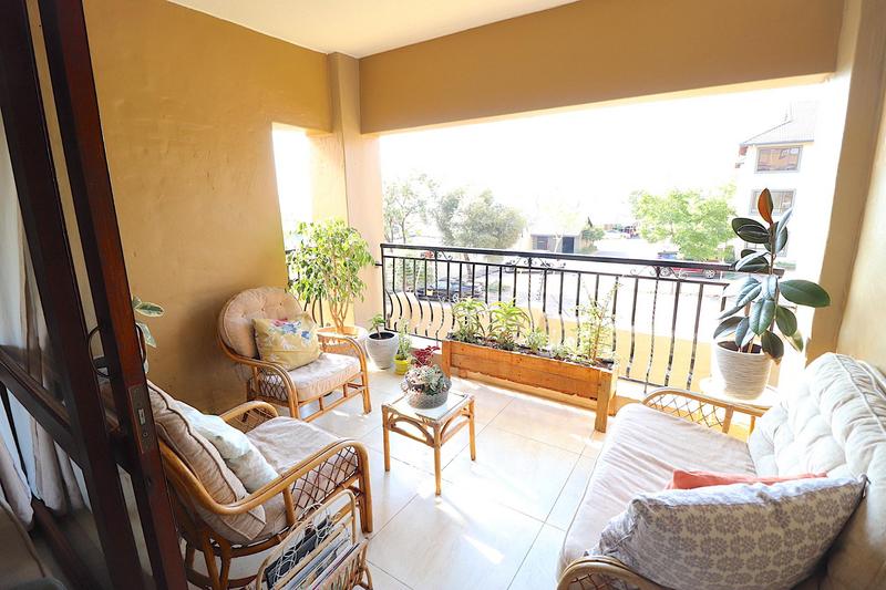 To Let 2 Bedroom Property for Rent in Lonehill Gauteng