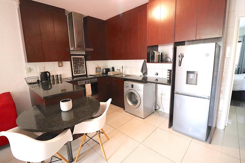 1 Bedroom Property for Sale in Sandton Central Gauteng