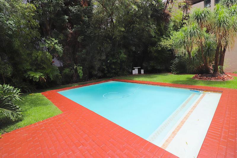 1 Bedroom Property for Sale in Sandton Central Gauteng