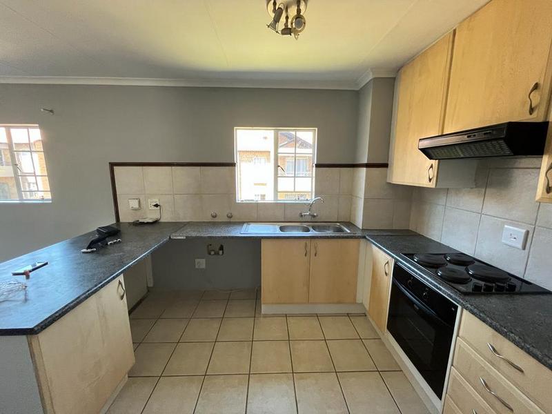 To Let 2 Bedroom Property for Rent in Olympus AH Gauteng