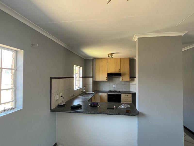 To Let 2 Bedroom Property for Rent in Olympus AH Gauteng