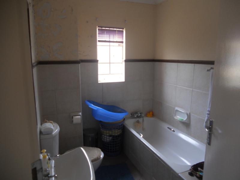 To Let 2 Bedroom Property for Rent in Olympus AH Gauteng