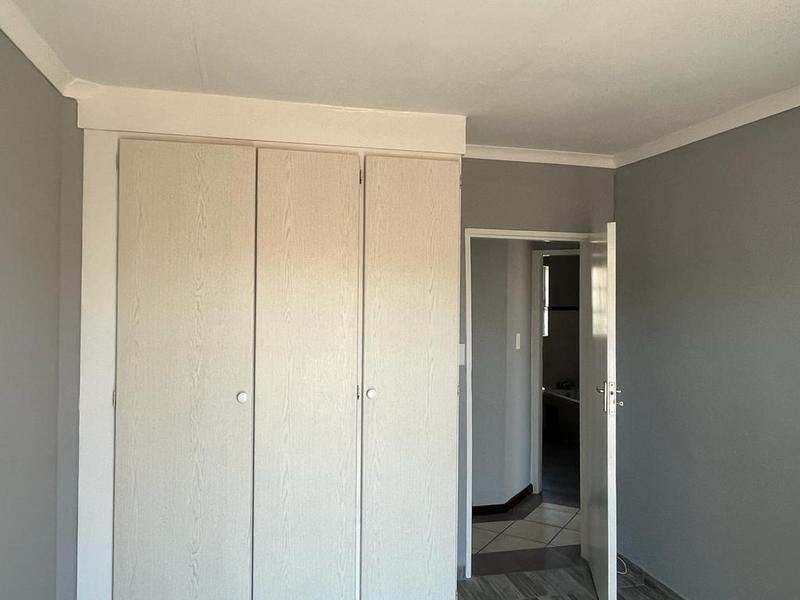 To Let 2 Bedroom Property for Rent in Olympus AH Gauteng