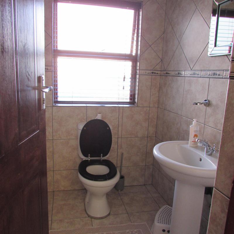 3 Bedroom Property for Sale in Rooihuiskraal North Gauteng