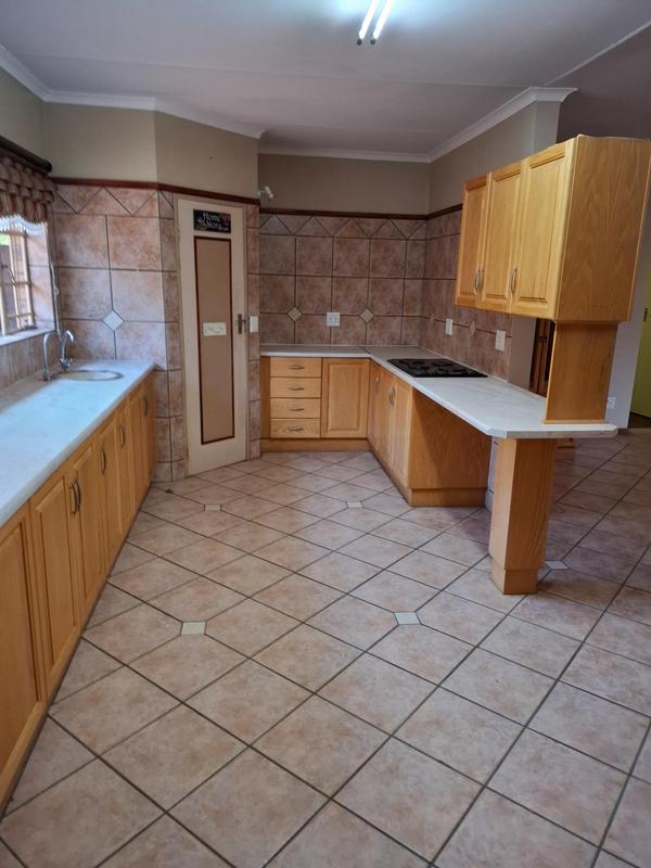 2 Bedroom Property for Sale in Faerie Glen Gauteng