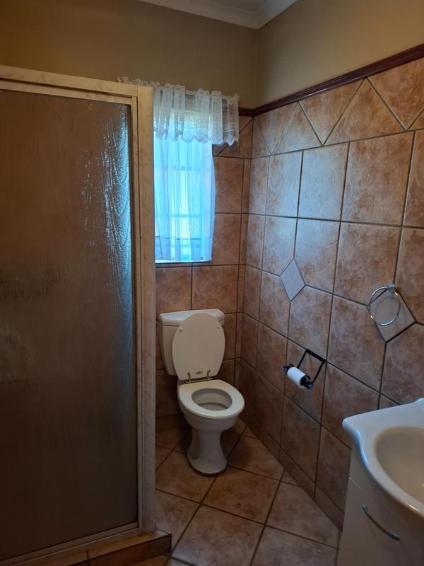 2 Bedroom Property for Sale in Faerie Glen Gauteng