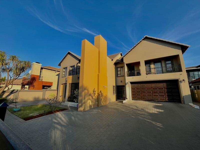 5 Bedroom Property for Sale in Montana Tuine Gauteng