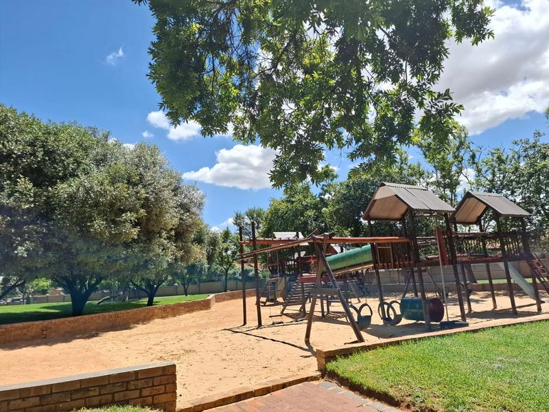 2 Bedroom Property for Sale in Equestria Gauteng
