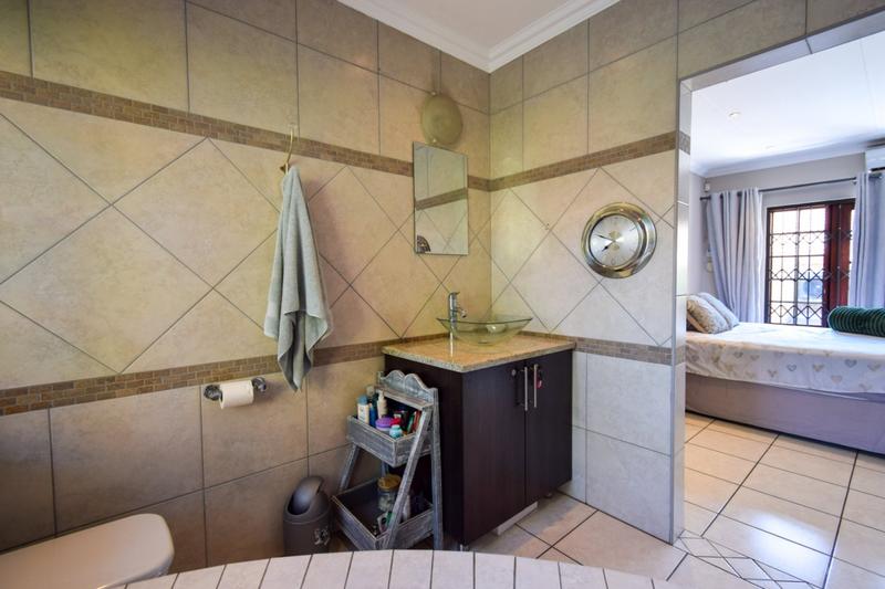 3 Bedroom Property for Sale in Magalieskruin Gauteng