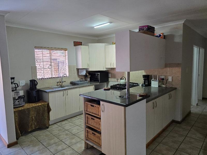 3 Bedroom Property for Sale in Sinoville Gauteng
