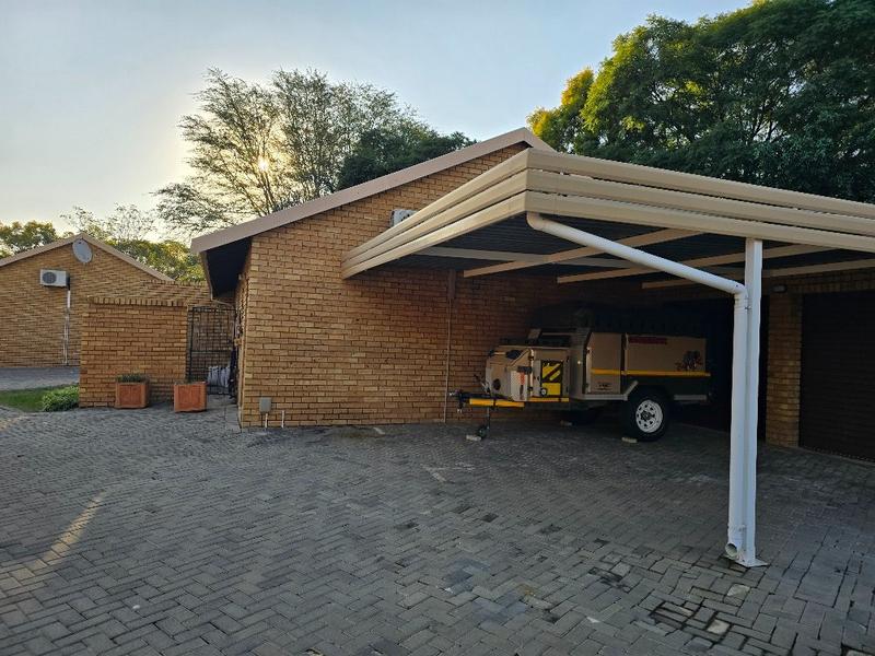 3 Bedroom Property for Sale in Sinoville Gauteng