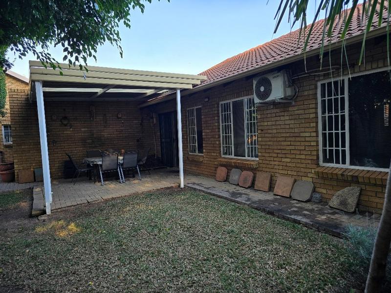 3 Bedroom Property for Sale in Sinoville Gauteng