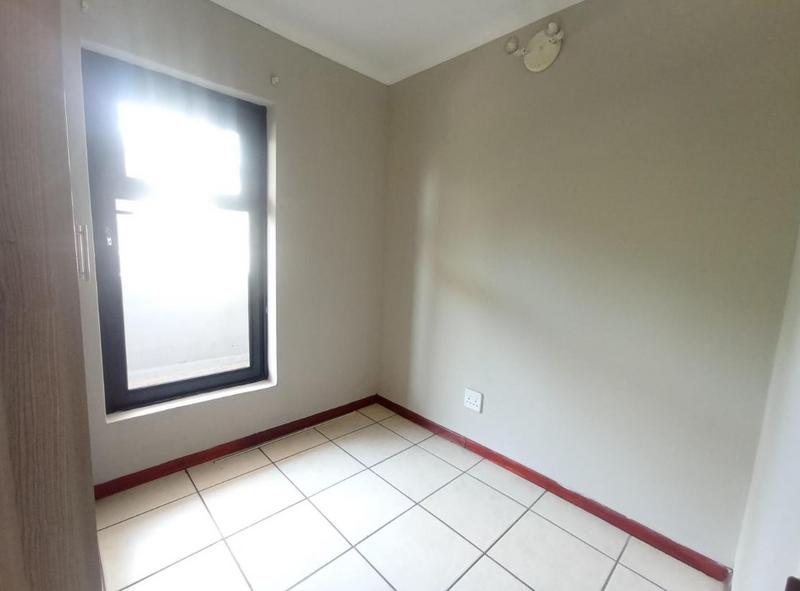 To Let 2 Bedroom Property for Rent in Ferndale Gauteng