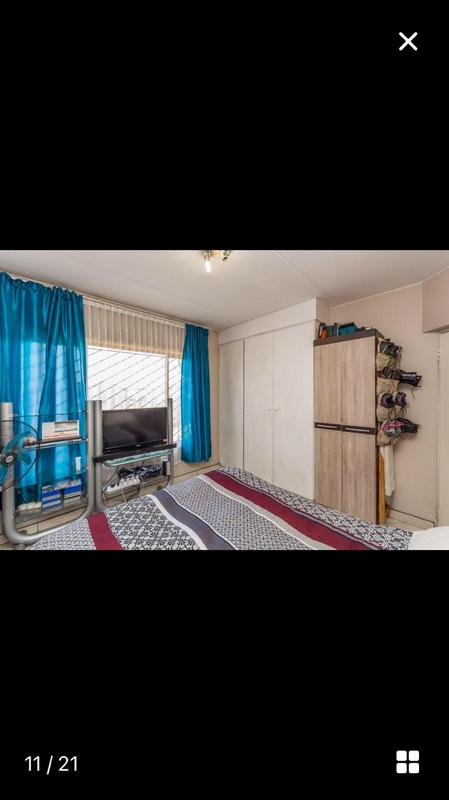 2 Bedroom Property for Sale in Mondeor Gauteng