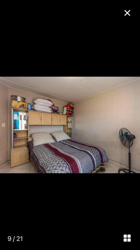 2 Bedroom Property for Sale in Mondeor Gauteng