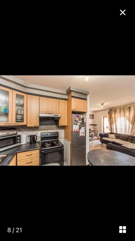 2 Bedroom Property for Sale in Mondeor Gauteng