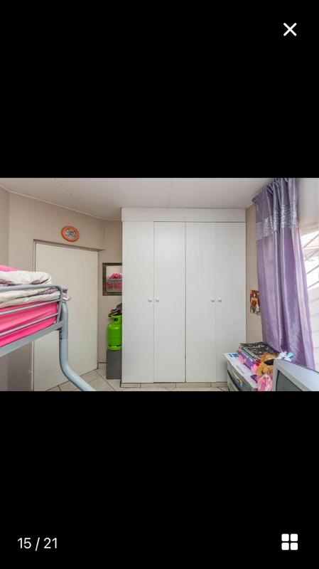 2 Bedroom Property for Sale in Mondeor Gauteng