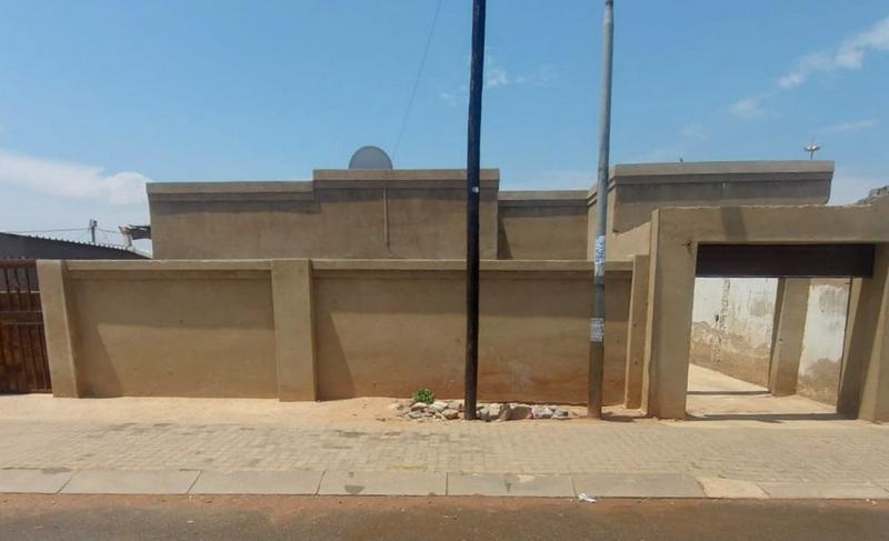 To Let 2 Bedroom Property for Rent in Thulani Gauteng